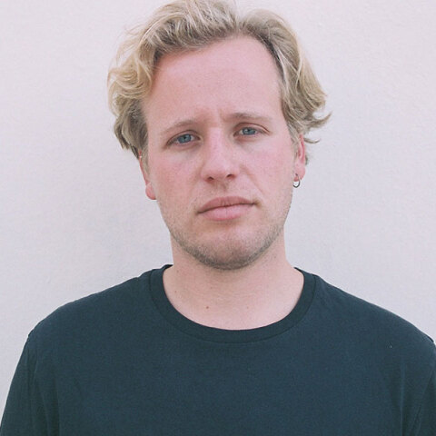 Φοίβος Οικονομίδης: «Υπήρχε κάτι δυσοίωνο που μεγάλωνε μέσα μας…»