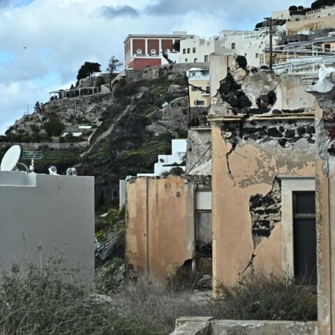Κλειστά θα παραμείνουν τα σχολεία σε Σαντορίνη, Ίο, Ανάφη και Αμοργό μέχρι και τις 28 Φεβρουαρίου - Ύφεση παρουσιάζει η σεισμική ακολουθία 
