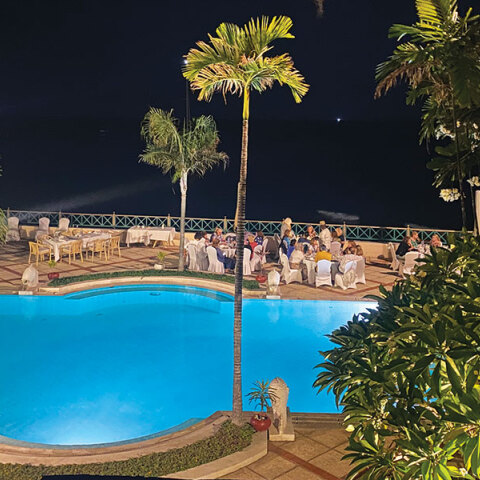 Σε είδα να καταστρέφεις τη Ζανζιβάρη