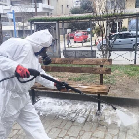 Θεσσαλονίκη: Νεκρά ζώα συντροφιάς και ψάρια τοποθέτησαν άγνωστοι στο Πάρκο της οδού Αιγαίου - Απολύμανση του σημείου και καταδίκη από τον δήμο Καλαμαριάς