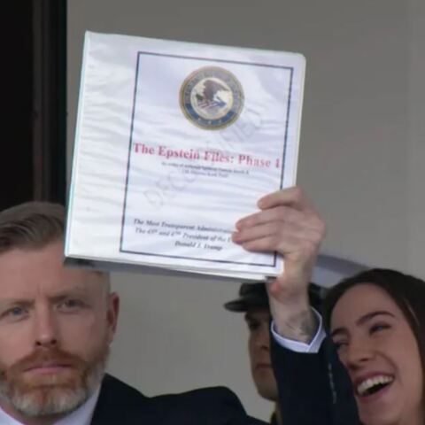 Στη δημοσιότητα απόρρητοι φάκελοι της υπόθεσης Έπσταϊν - Δόθηκαν επίσημα από το υπουργείο δικαιοσύνης σε δημοσιογράφους