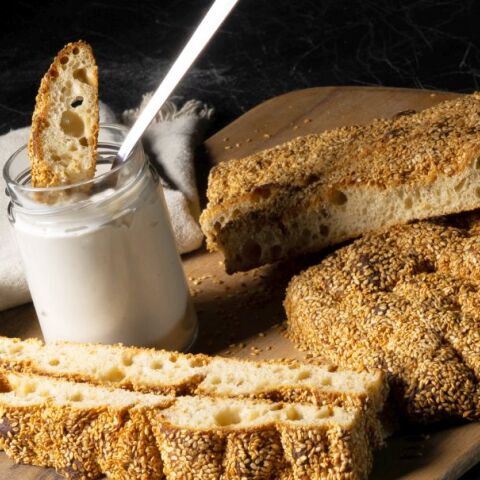 5 φούρνοι στην Αθήνα που ξεφουρνίζουν τέλεια λαγάνα