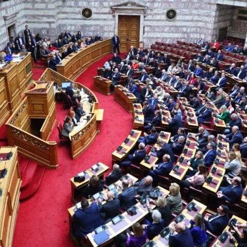 Τέμπη: Στη Βουλή η πολιτική αντιπαράθεση - Αύριο προανακριτική, Τετάρτη πρόταση μομφής