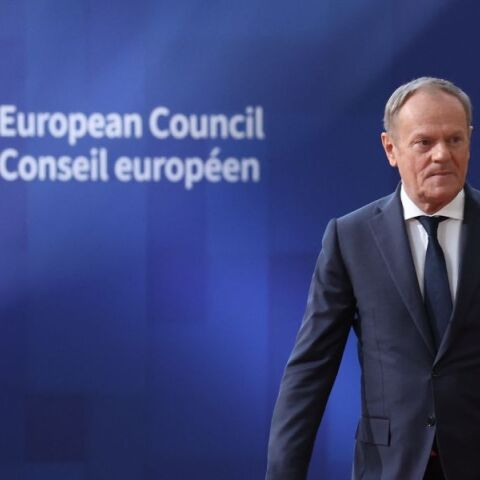 Τουσκ: Η Ευρώπη είναι ισχυρότερη από την Ρωσία και είναι ικανή να νικήσει σε οποιουδήποτε είδους σύγκρουση