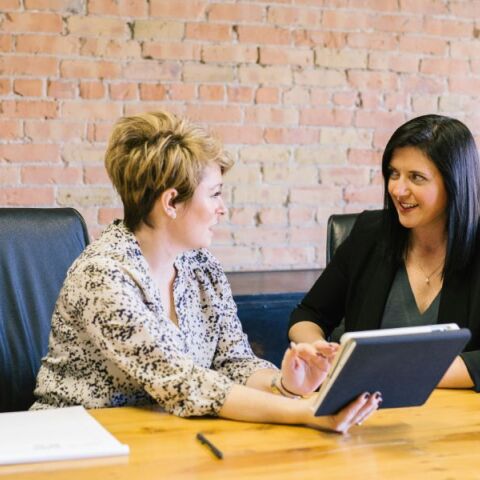 Eurostat: Οι γυναίκες που κατείχαν διευθυντικές θέσεις 