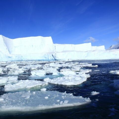 Οι πάγοι λιώνουν πιο γρήγορα από ποτέ: Θερμοκρασίες - ρεκόρ τον Φεβρουάριο