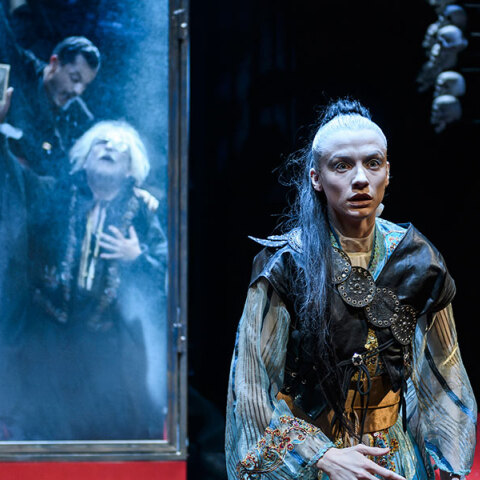 Τουραντό: Μια απολαυστική σκηνοθεσία, με επιτυχημένο μείγμα στοιχείων από chinoiserie και Commedia dell’arte