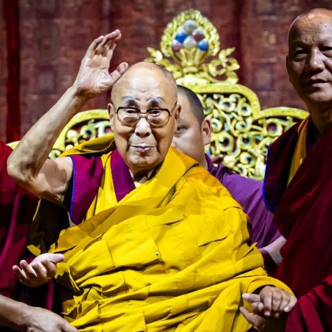 Για πρώτη φορά ο Δαλάι Λάμα ορίζει ρητά ότι ο διάδοχός του θα γεννηθεί στον «ελεύθερο κόσμο» - Ο πνευματικός ηγέτης του Θιβέτ κλιμακώνει τη διαμάχη με την Κίνα