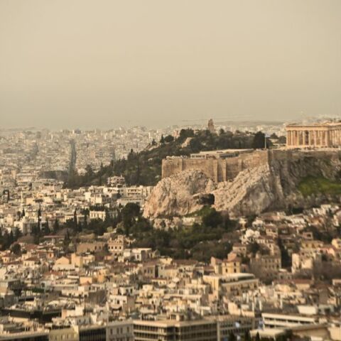 Με αφρικανική σκόνη και ζέστη ο καιρός την Πέμπτη -  Έως τους 25°C η θερμοκρασία