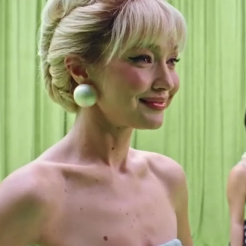 Αντιδράσεις για το αφιέρωμα περιοδικού στο Hairspray 