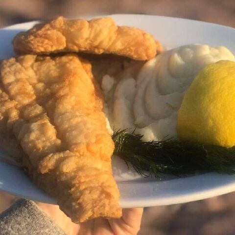 14 στέκια για να απολαύσεις τον μπακαλιάρο-σκορδαλιά όπως τον ονειρεύεσαι