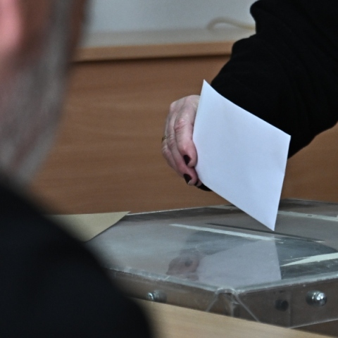 Οι δημοσκοπήσεις της οργής και ο θρίαμβος της δημαγωγίας