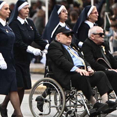 Συγκίνησαν οι Ανάπηροι Πολέμου στην παρέλαση της 25ης Μαρτίου