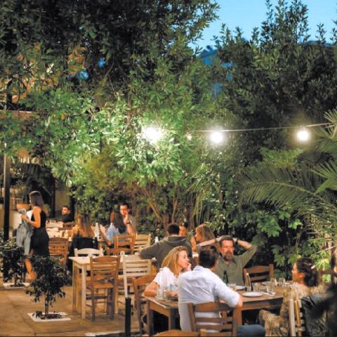 Μεζεδοπωλείο Δούκισσα