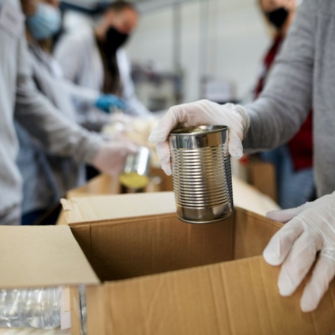 Κονσέρβες σε κούτα