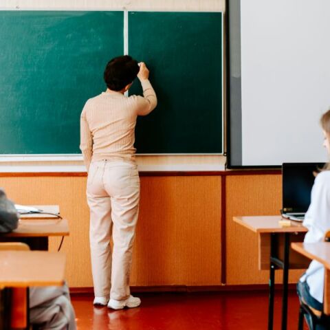 Δημόσια Ωνάσεια Σχολεία: Πότε λήγει η προθεσμία για τις αιτήσεις