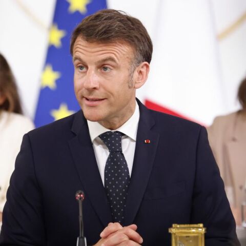 Μακρόν 