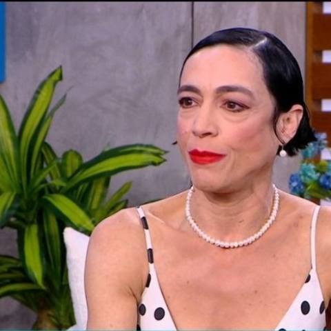 Έλενα Τοπαλίδου:Τι απαντάει στα αρνητικά σχόλια