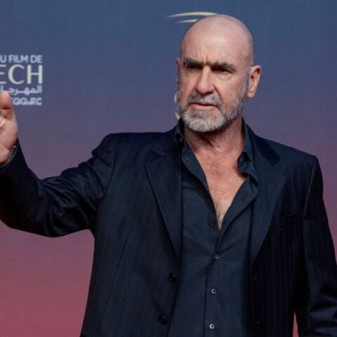 Μάντσεστερ Γιουνάιτεντ: Ο Ερίκ Καντονά κατηγορεί τον Τζιμ Ράτκλιφ για «καταστροφή» και απόρριψη της βοήθειάς του - Αντιδρά στο νέο γήπεδο και τις απολύσεις.