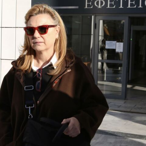 Ελπίδα Νίνου στη δίκη Φιλιππίδη: «Ο Πέτρος είναι γλυκός και ευαίσθητος, πάντα σεβόταν το όχι»