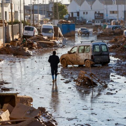 Κλιματική αλλαγή: Οι θανατηφόρες πλημμύρες στην Ευρώπη έπληξαν περισσότερους από 400.000 ανθρώπους το 2024