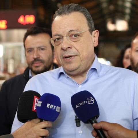 Φάμελλος από Βαρβάκειο: Η κυβέρνηση έχει μετατρέψει το πασχαλιάτικο τραπέζι σε πολυτέλεια