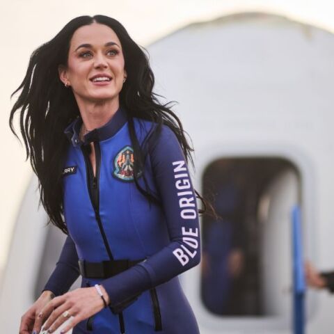 Η Κέιτι Πέρι θα γράψει τραγούδι εμπνευσμένο από το ταξίδι της στο Διάστημα