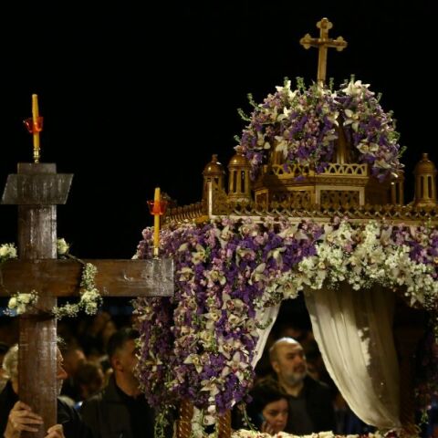 Μεγάλη Παρασκευή στη βόρεια Ελλάδα: Οι ξεχωριστές περιφορές Επιταφίων 