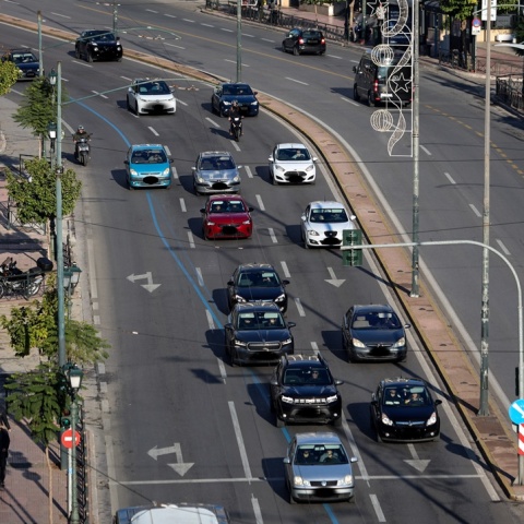 Κίνηση τώρα: Καθυστερήσεις και δυσκολίες σε Πειραιά, Κατεχάκη και Αττική Οδό