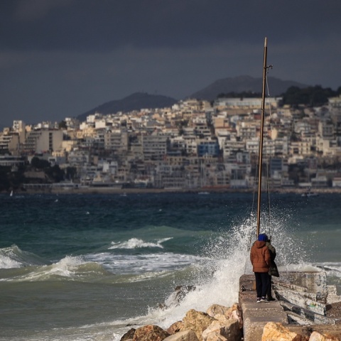 Μποφόρ έξω από το λιμάνι του Πειραιά