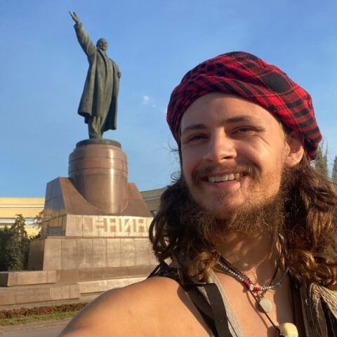 Γιος στελέχους της CIA σκοτώθηκε πολεμώντας για τη Ρωσία, αναφέρουν διεθνή ΜΜΕ - Μητέρα του η υψηλόβαθμη Αμερικανίδα κατάσκοπος Τζουλιάν Γκαλίνα