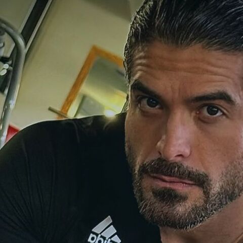 Άρης Μουγκοπέτρος: Αυτός είναι ο φίλος που του έδωσε την κροτίδα - Ο δικηγόρος του αποκάλυψε την ταυτότητά του