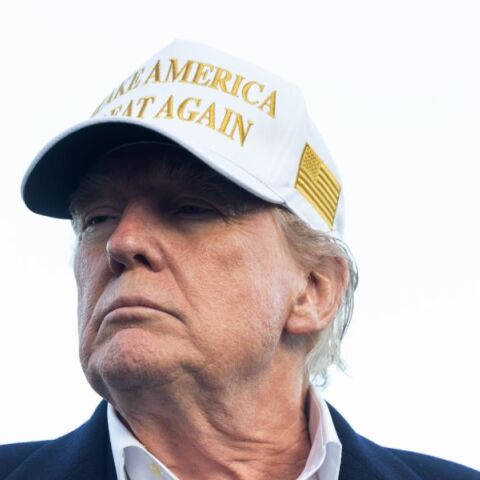 Ο Τραμπ ανακοίνωσε ότι αφαιρεί από το Χάρβαρντ το καθεστώς φοροαπαλλαγής του: «Είναι αυτό που τους αξίζει»