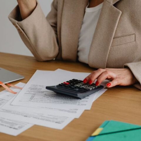 Ρεκόρ στην υποβολή φορολογικών δηλώσεων - Έχουν κατατεθεί ήδη πάνω από τρία εκατομμύρια