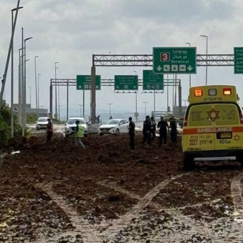 Σειρήνες συναγερμού στο Ισραήλ: Οι Χούθι έριξαν βαλλιστικό πύραυλο κοντά στο αεροδρόμιο Μπεν Γκουριόν