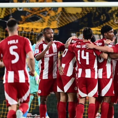 Super League: Φιέστα στον Πειραιά, «μάχη» στη Νέα Φιλαδέλφεια