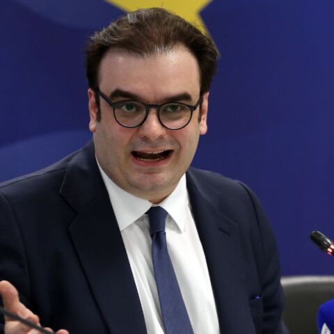 Κυριάκος Πιερρακάκης: Η Ελλάδα σχεδιάζει να αποπληρώσει τα δάνεια από το πρώτο πρόγραμμα διάσωσης 10 χρόνια νωρίτερα - Συνέντευξη στο πρακτορείο Bloomberg