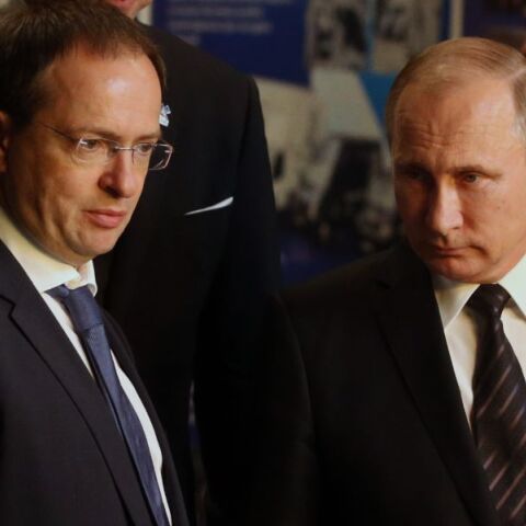 Βλαντιμίρ Μεντίνσκι: Ο άνθρωπος του Πούτιν στις διαπραγματεύσεις Ουκρανίας - Ρωσίας