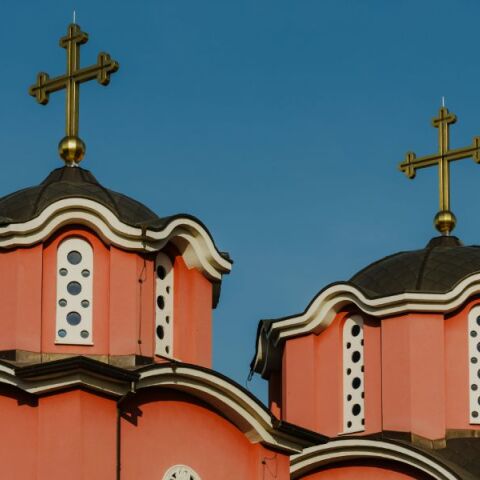  Συμμορία έκλεβε εκκλησίες και θησαύριζε - Σχεδόν 200.000 ευρώ η λεία τους 