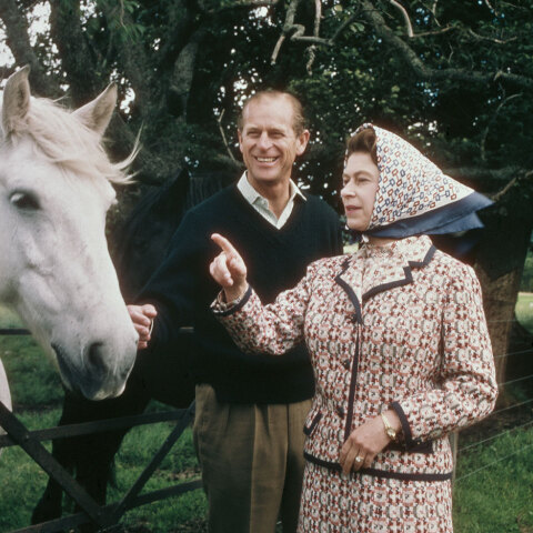 Gucci: Η ιστορία των μυθικών μεταξωτών μαντιλιών