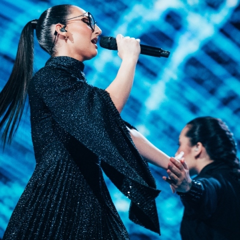 Η Κλαυδία στην σκηνή της Eurovision 2025 με την «Αστερομάτα»