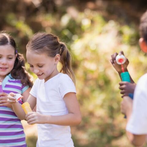 Παιδικές κατασκηνώσεις ΕΦΚΑ 2025: Από σήμερα οι αιτήσεις για 36.000 θέσεις