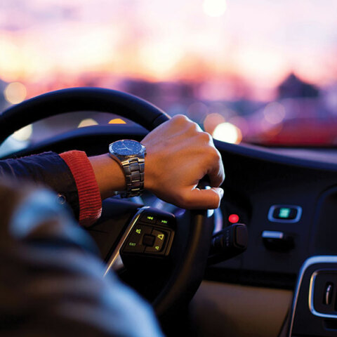 Πώς μαθαίνω να οδηγώ;