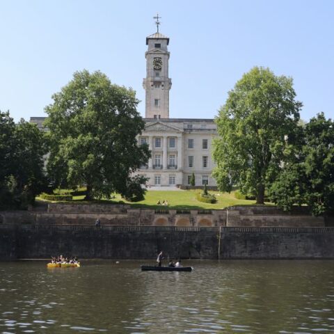 Τι συμβαίνει με τις αυτοκτονίες σε βρετανικά πανεπιστήμια;
