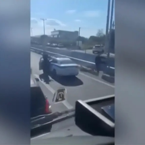 Το υπέρτατο δικαίωμα στο ουρείν