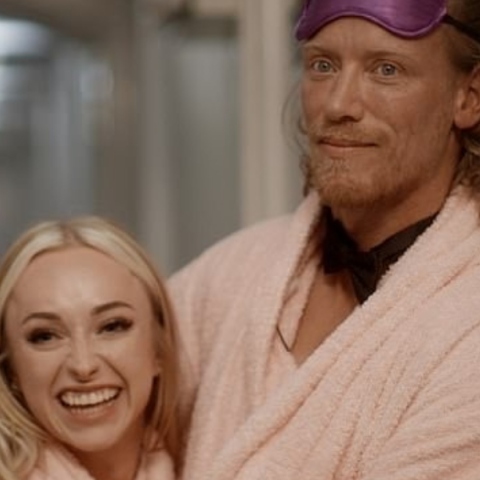 Υποτίθεται ότι αυτό είναι ριάλιτι σχέσεων... 