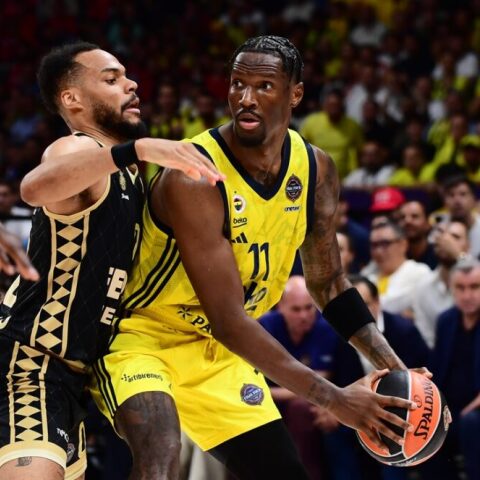 Μονακό - Φενέρμπαχτσε 70-81: Βασίλισσα ξανά! Η Φενέρμπαχτσε κατέκτησε την Ευρωλίγκα