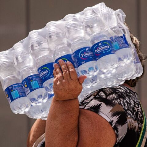 Καιρικές συνθήκες που θυμίζουν κατακαλόκαιρο στην Ισπανία - Αντιμετωπίζει καύσωνα με έως 40°C - Ανησυχία για την κλιματική αλλαγή.