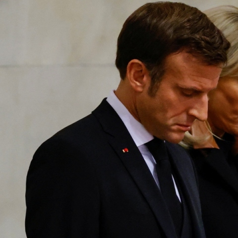 Εμανουέλ και Μπριζίτ Μακρόν μετά το viral χαστούκι 