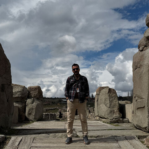 Saim: Ένας Τούρκος ξεναγός στην Καππαδοκία, που η ελληνική φιλολογία του άλλαξε τη ζωή